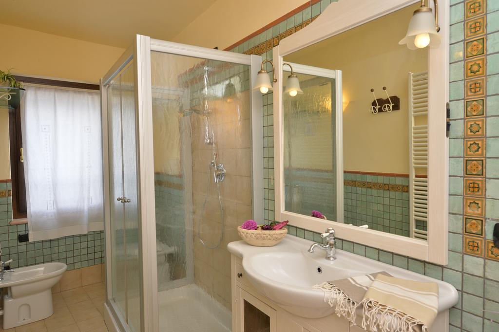 B&B Corte Giare SantʼAmbrogio di Valpolicella Δωμάτιο φωτογραφία